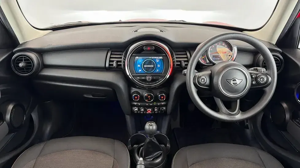 Used Mini ONE Classic 102 HP (75 kW) 2020 Red Hatchback