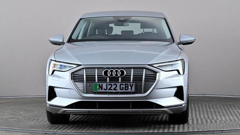 Used Audi e-tron Advanced 300 kW (408 HP) 2022 Silver SUV