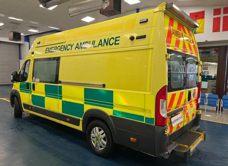 Used Fiat Ducato 180 HP (132 kW) 2017 Yellow Van