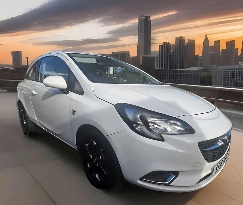 Used Vauxhall Corsa SRi 2016 White Hatchback