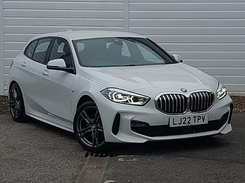 Used BMW 118 M Sport 136 HP (100 kW) 2022 White Hatchback