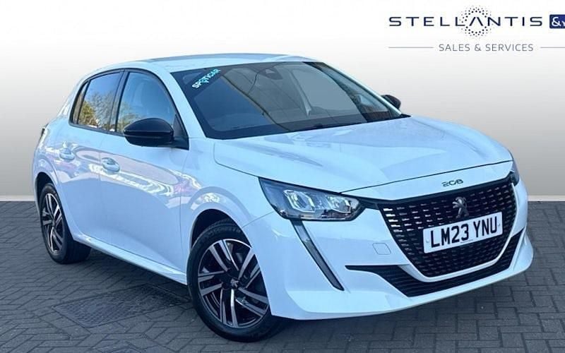 Used Peugeot 208 Allure+ 102 HP (75 kW) 2023 White Hatchback