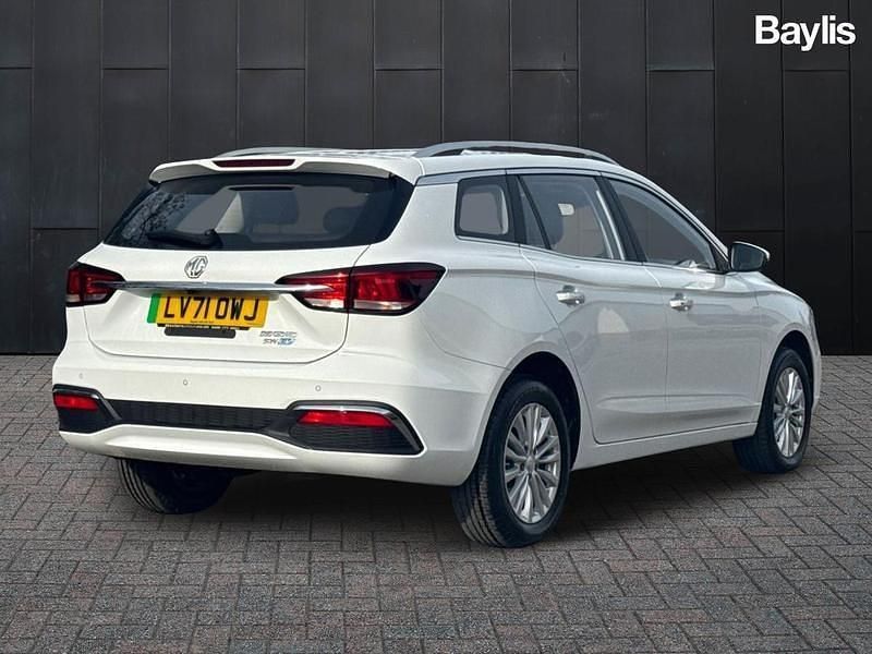 Used MG MG5 EV Exclusive 114 kW (156 HP) 2021 White Estate