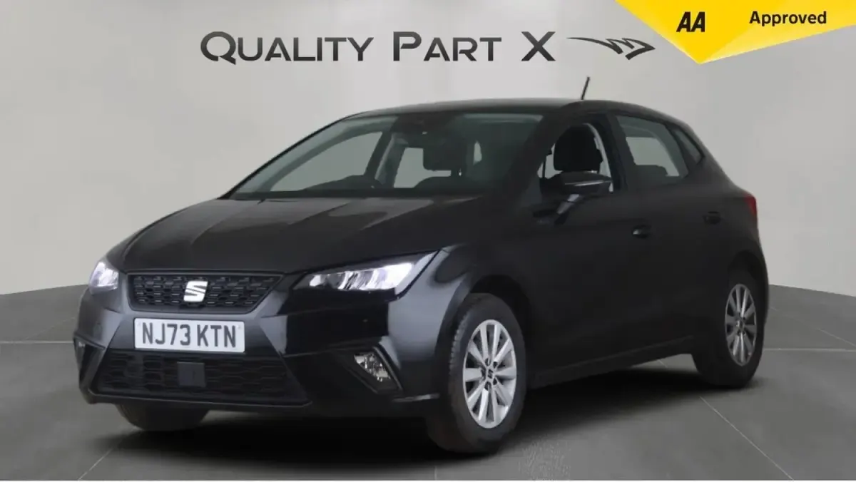 Usado Seat Ibiza SE 2023 Negro Utilitario