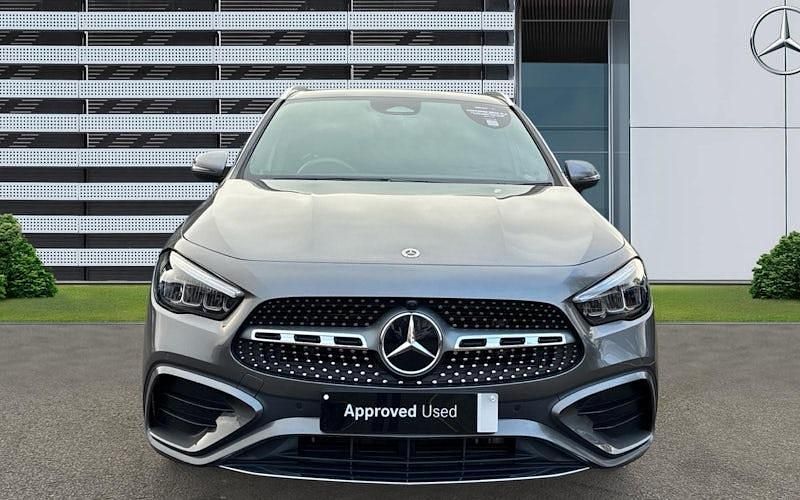 Used Mercedes GLA200 Executive 163 HP (119 kW) 2026 SUV