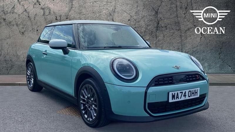 Green Used 2024 Mini Cooper S Hatch Hatchback | £23,950 (Fair price) - Image 1/4