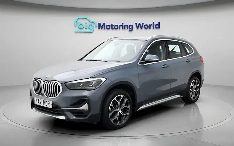 Begagnad BMW X1 xLine 178 HK (130 kW) 2021 Grå SUV
