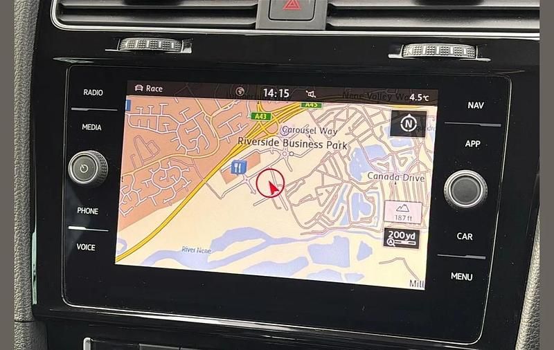 Second-hand VW Golf VIII R 296 CP (217 kW) 2020 Alb Break