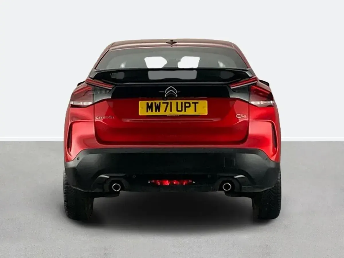 Used Citroën C4 PureTech 102 HP (75 kW) 2021 Red Hatchback