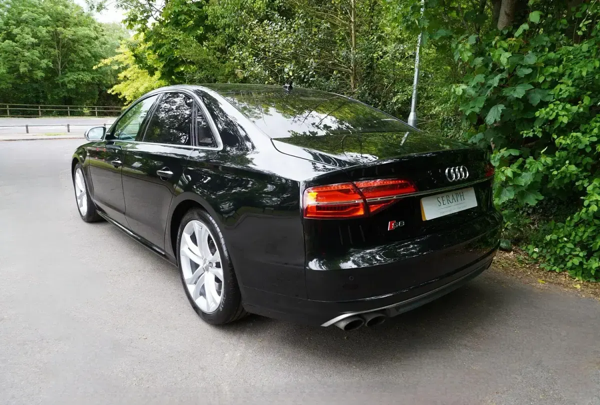 Used Audi S8 Advanced 520 HP (382 kW) 2015 Black Sedan