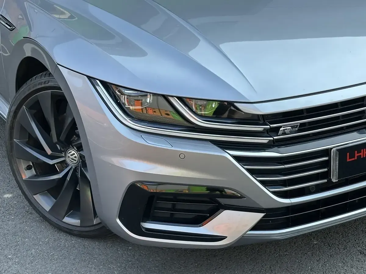 Used VW Arteon R-line 280 HP (205 kW) 2019 Silver Hatchback