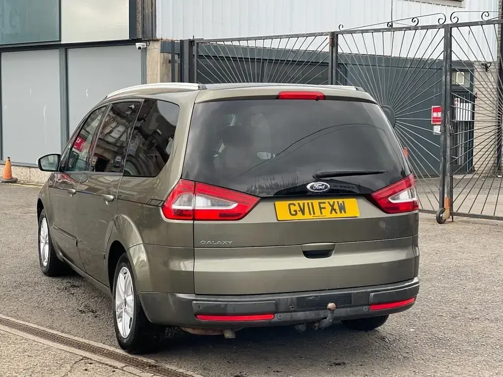Begagnad Ford Galaxy Zetec 163 HK (119 kW) 2011 Grön Minibuss