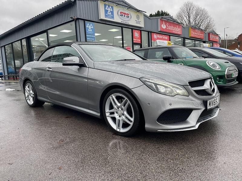 Usado Mercedes E220 AMG line 2015 Prateado Cabrios