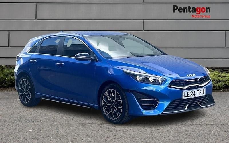 Used 2025 Kia Ceed GT-Line Hatchback | £18,692 (Fair price) - Image 1/4