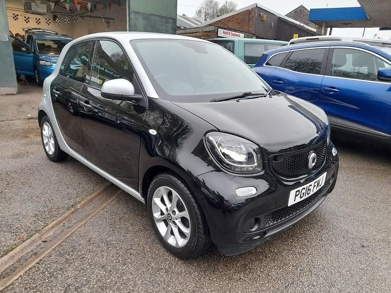 Black Used 2016 Smart ForFour Passion Hatchback | £6,475 (Good price) - Image 1/4
