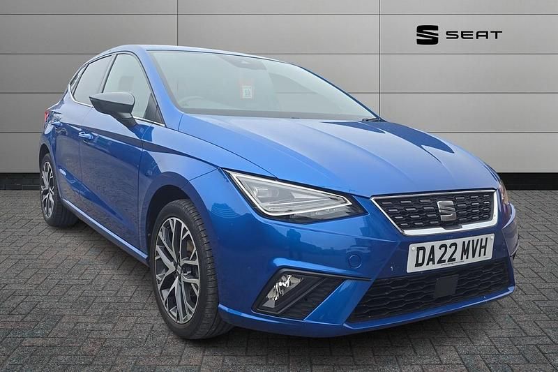 Used Seat Ibiza XCELLENCE 94 HP (69 kW) 2022 Blue Hatchback