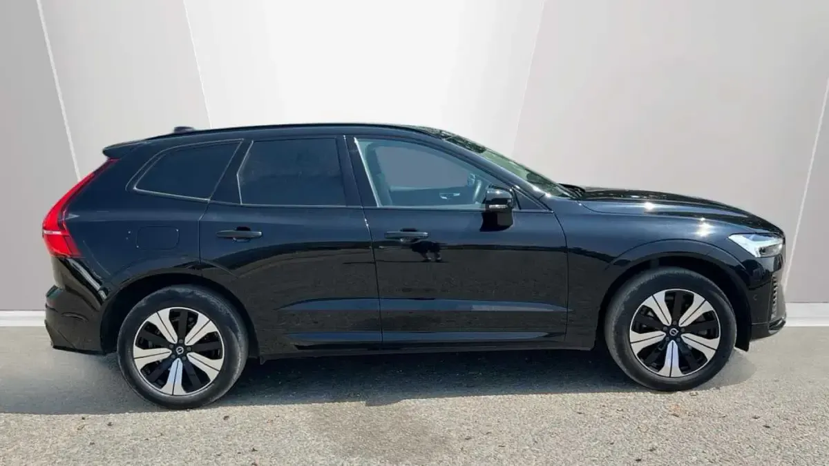 Used Volvo XC60 Plus 350 HP (257 kW) 2023 Black SUV