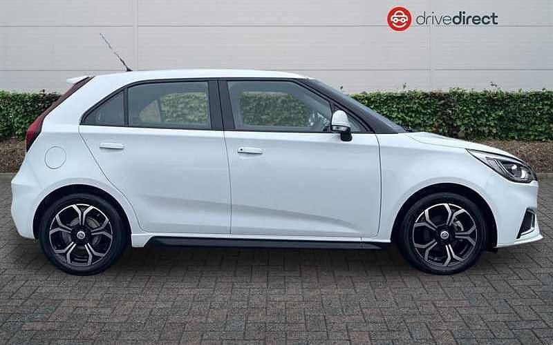 Used MG MG3 Exclusive 106 HP (77 kW) 2023 White Hatchback