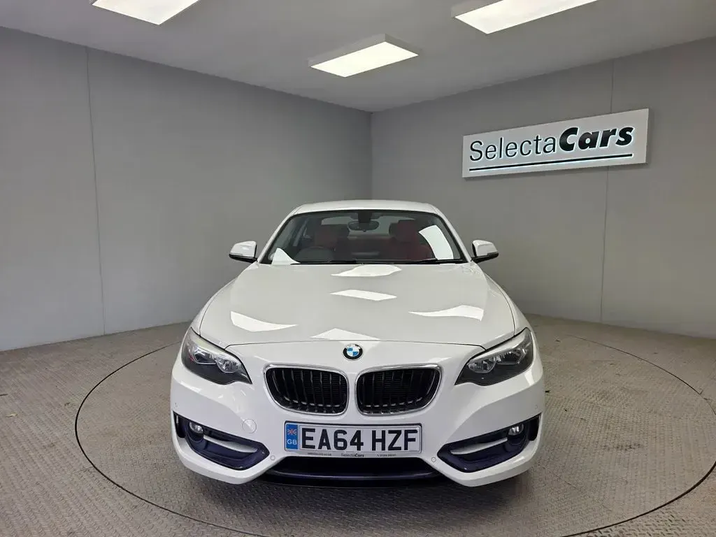 Used BMW 220 Sport Line 2014 White Coupe