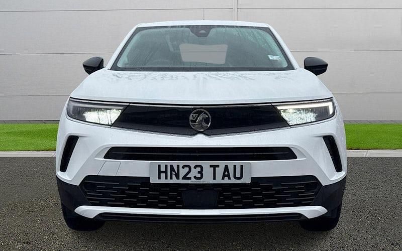 Used Vauxhall Mokka Design Edition 101 HP (74 kW) 2023 White SUV