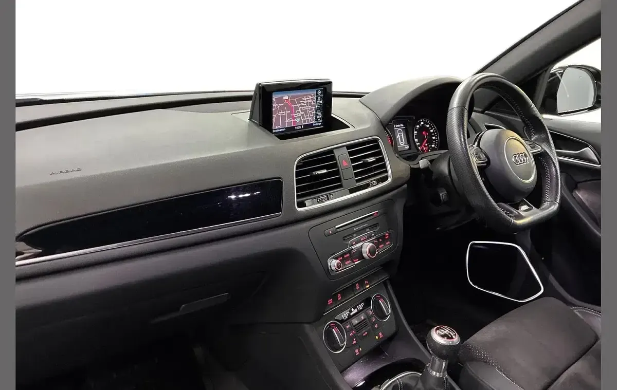 Used Audi Q3 Black Edition 150 HP (110 kW) 2018 Silver SUV