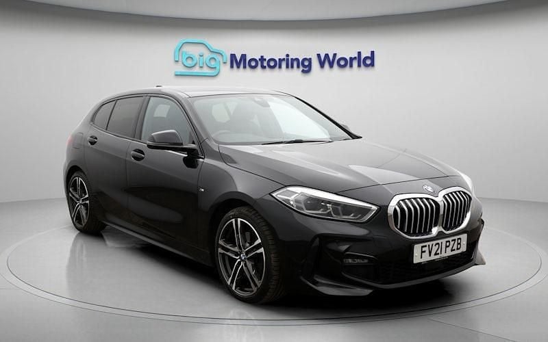 Used BMW 118 M Sport 136 HP (100 kW) 2021 Black Hatchback
