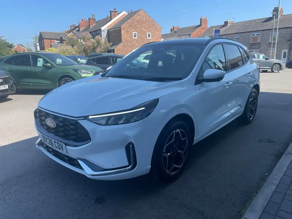 New Ford Kuga ST-Line X 150 HP (110 kW) 2026 White SUV