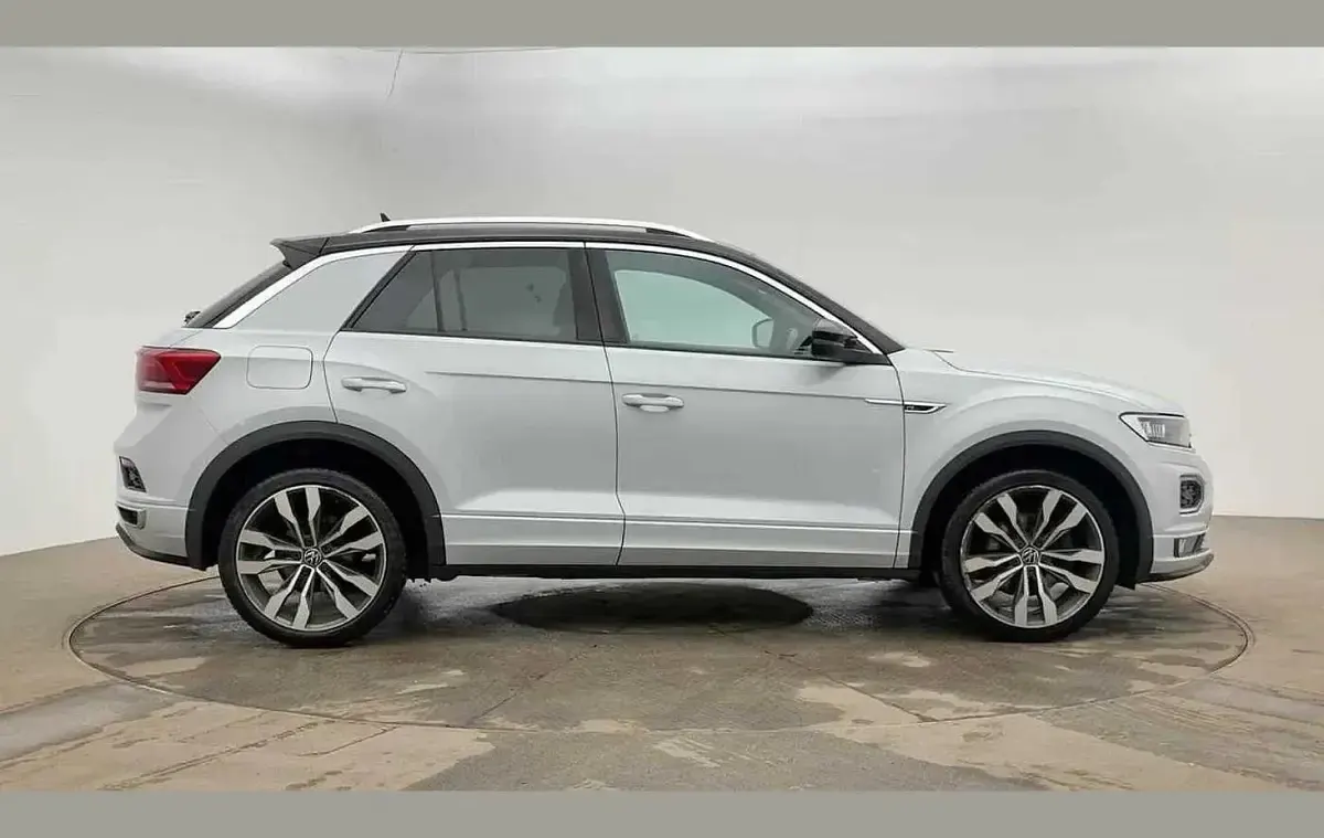 Used VW T-Roc R-line 150 HP (110 kW) 2022 Silver SUV