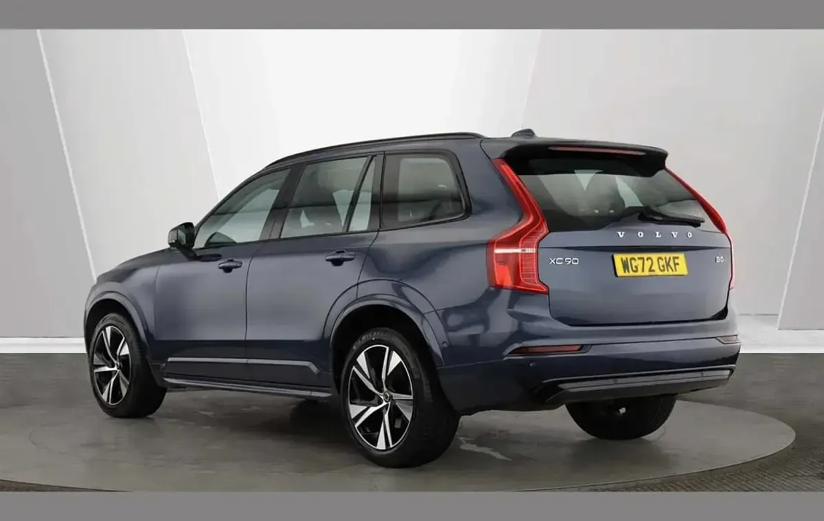 Used Volvo XC90 Plus 235 HP (172 kW) 2022 Blue SUV