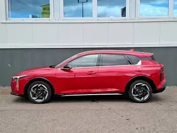 Used Kia K4 GT-Line 147 HP (108 kW) 2026 Red Hatchback