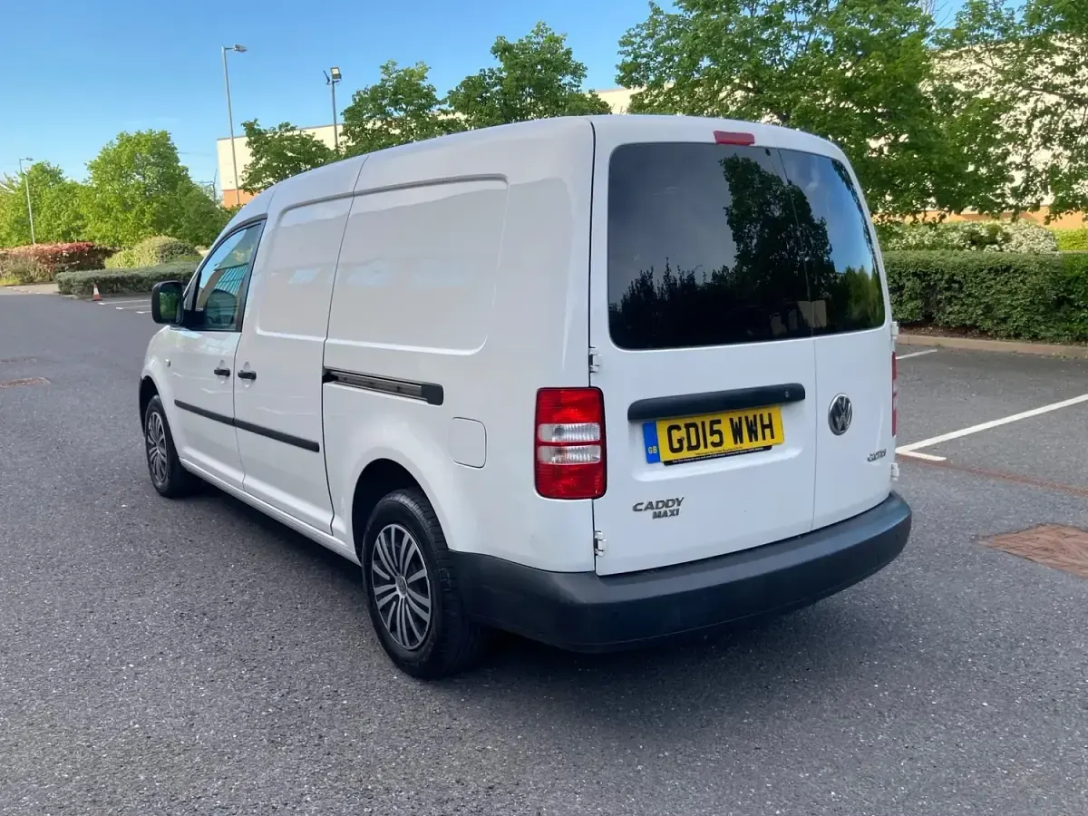 Used VW Caddy Startline 102 HP (75 kW) 2015 White MPV