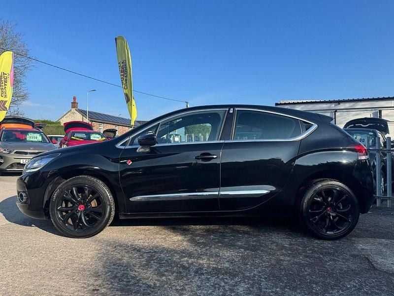 Used DS Automobiles DS4 Performance 120 HP (88 kW) 2017 Black Hatchback