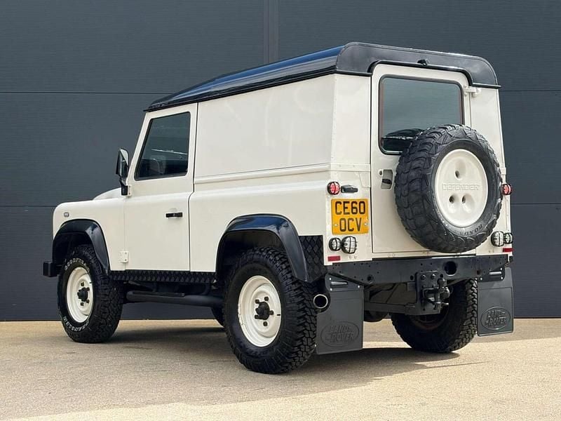 Used Land Rover Defender 2010 White SUV