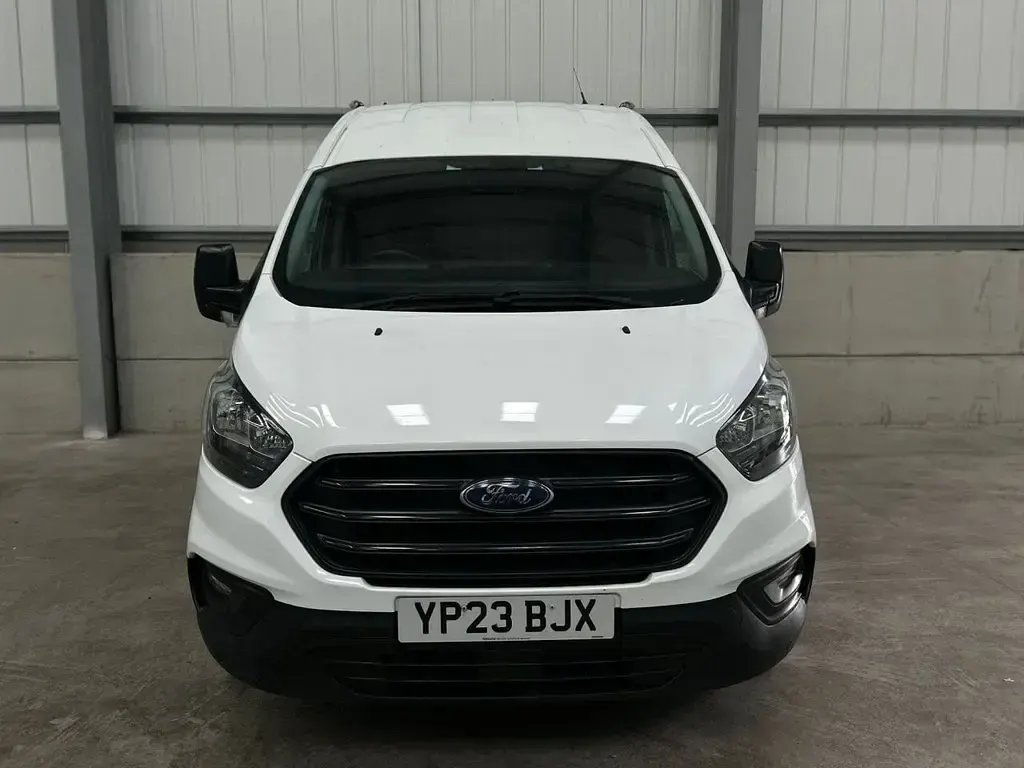 Used Ford Transit Custom 105 HP (77 kW) 2023 White Van