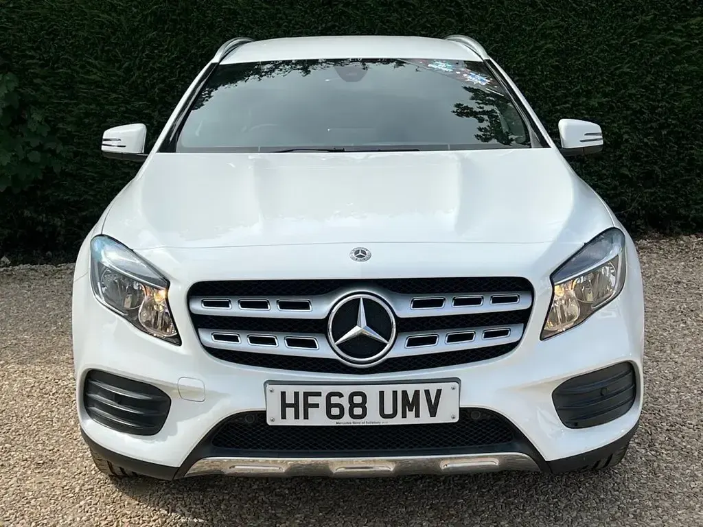 Used Mercedes GLA200 AMG line 156 HP (114 kW) 2018 White SUV