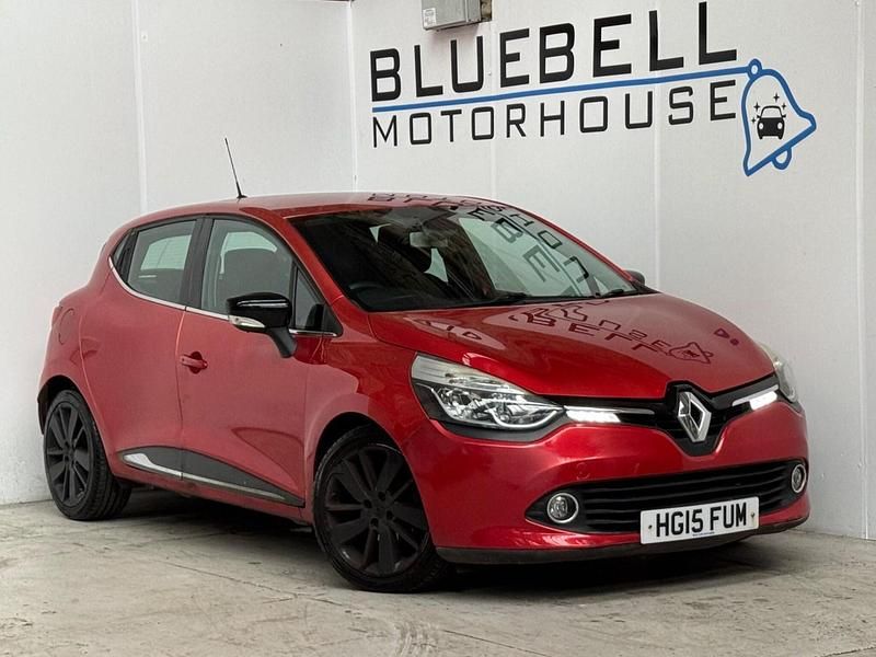 Used Renault Clio IV Dynamique 90 HP (66 kW) 2015 Red Hatchback