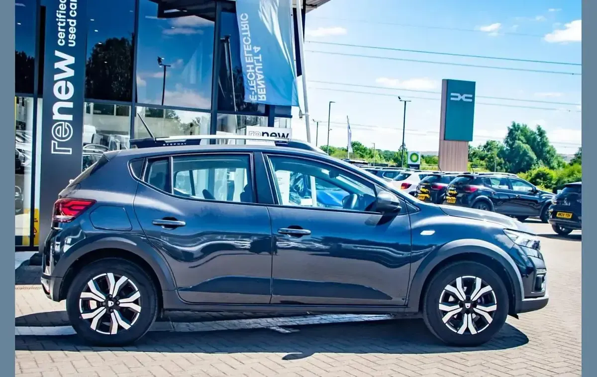 Used Dacia Sandero Prestige 90 HP (66 kW) 2021 Grey Hatchback