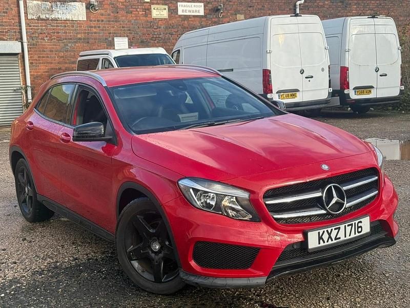 Red Used 2017 Mercedes 200 AMG line Estate | £6,990 (Super price) - Image 1/4