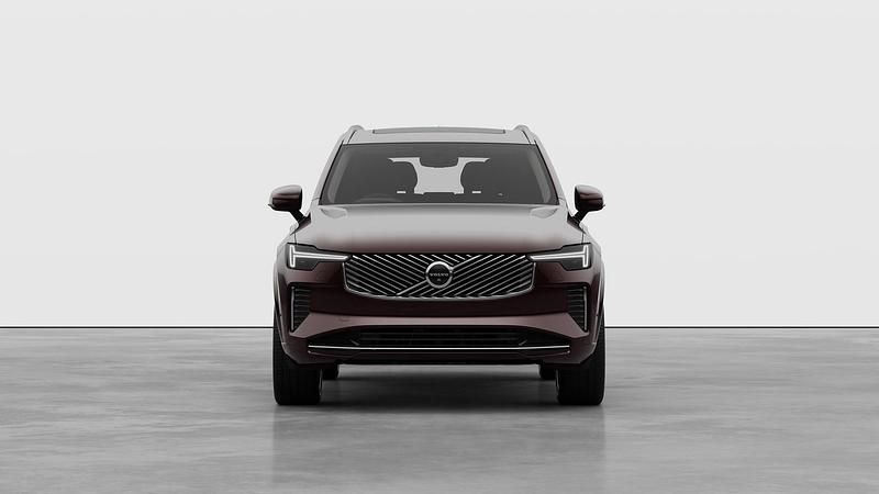 New Volvo XC90 Ultra 2026 Mulberry red SUV