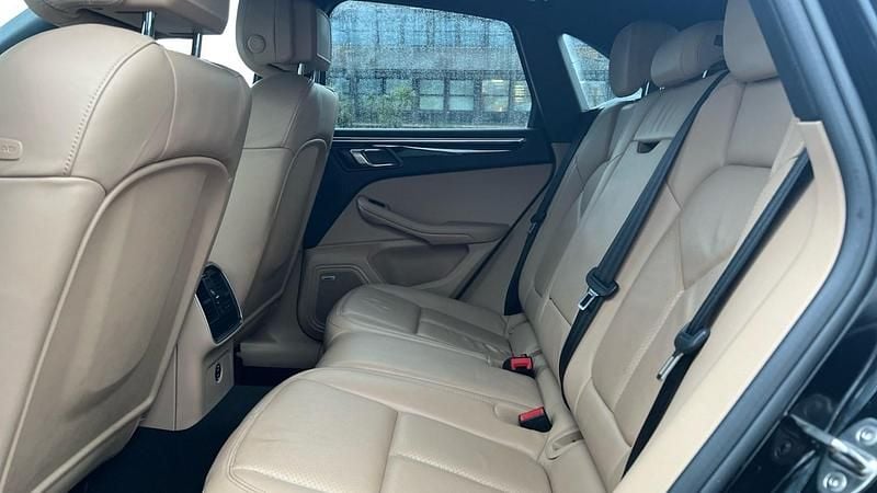 Used Porsche Macan S 348 HP (255 kW) 2019 Black SUV