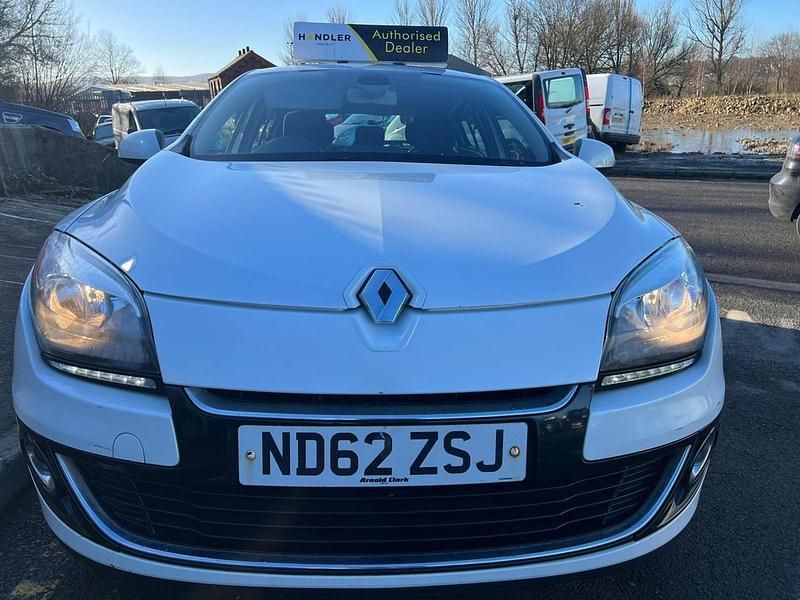 Used Renault Mégane III Dynamique 2013 White Hatchback