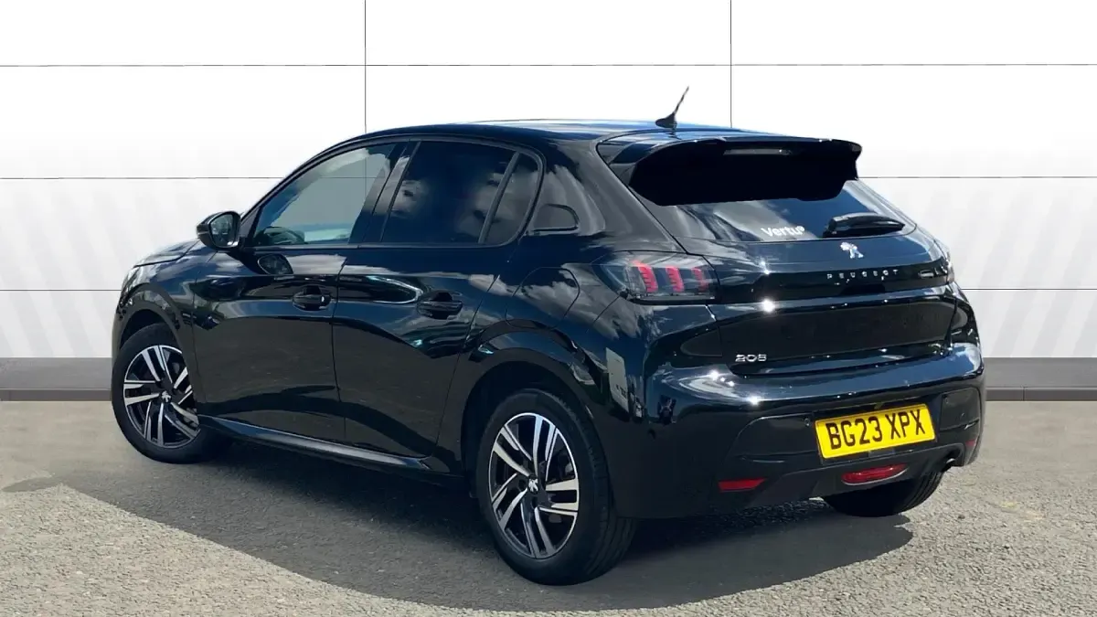 Used Peugeot 208 Allure+ 102 HP (75 kW) 2023 Black Hatchback