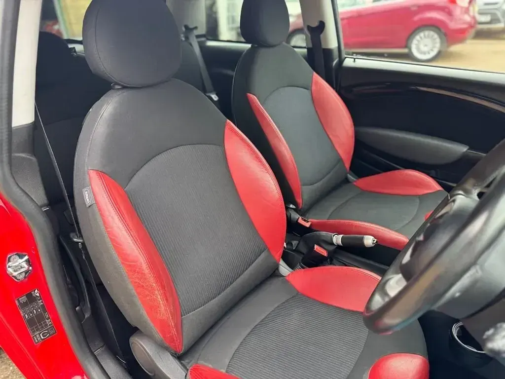 Usado Mini Cooper Hatch 2008 Rojo Utilitario