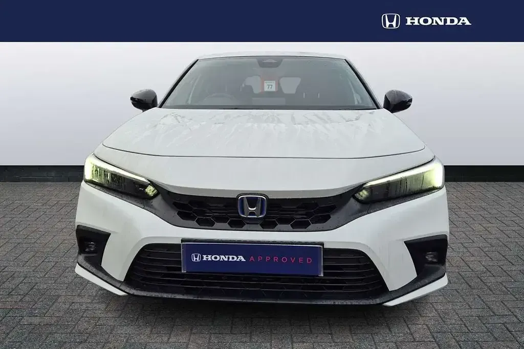 Used Honda Civic Sport 143 HP (105 kW) 2025 White Hatchback