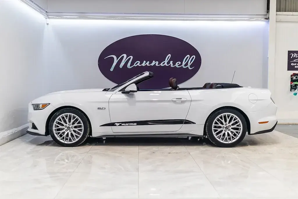 Used Ford Mustang GT 2017 White Cabriolet