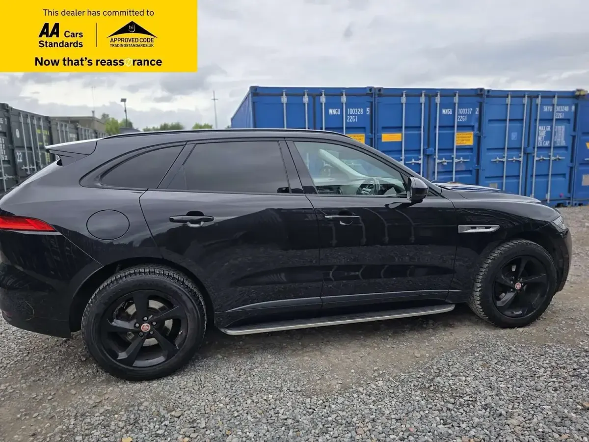 Used Jaguar F-Pace R-Sport 180 HP (132 kW) 2018 Black SUV