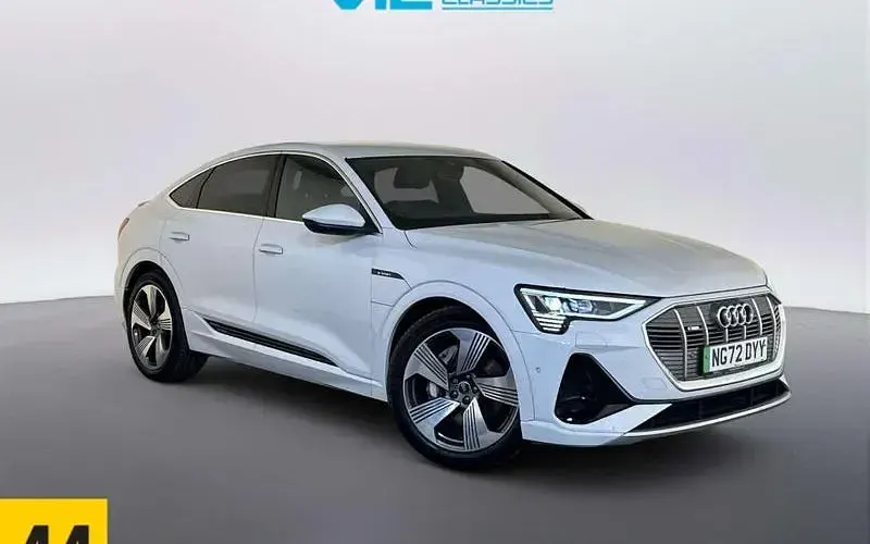 Begagnad Audi e-tron Sportback S-Line 300 kW (408 HK) 2022 SUV