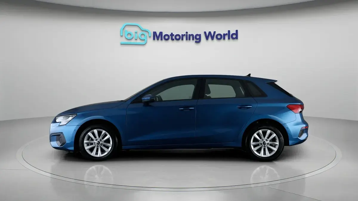 Usado Audi A3 150 HP (110 kW) 2022 Azul Sedan
