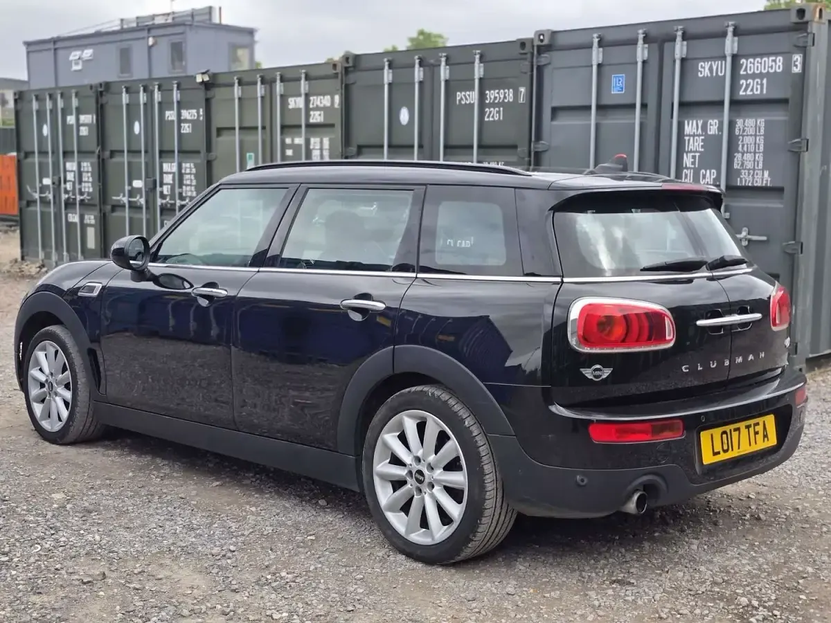 Used Mini Cooper Clubman 136 HP (100 kW) 2017 Black Estate