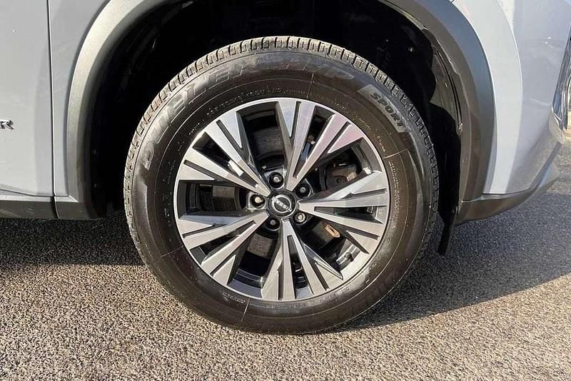 Used Nissan X-Trail N-Connecta 213 HP (156 kW) 2024 Grey SUV